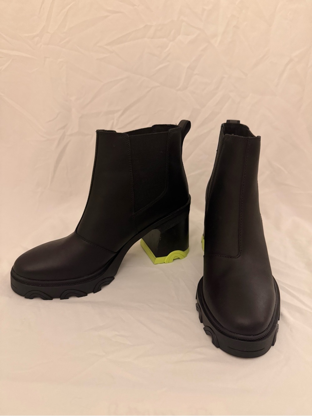 Sorel Black Heel Chelsea Ankle Boots with Neon Green Accent